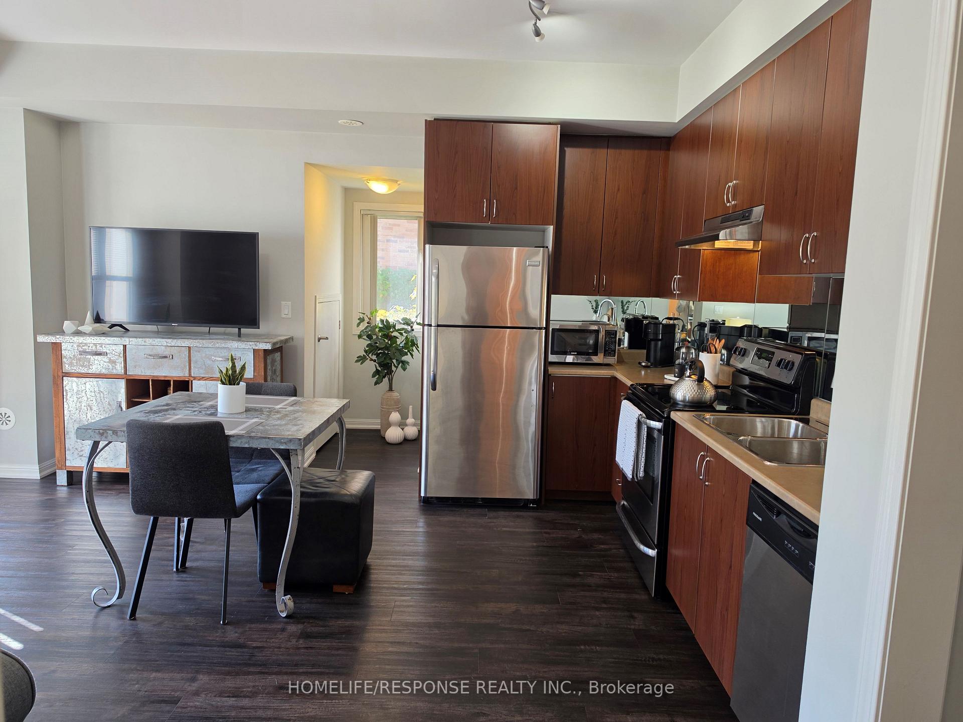 Photo 13 of Unit 5, 3175 Boxford Crescent, Mississauga, Churchill Meadows — HOMEH