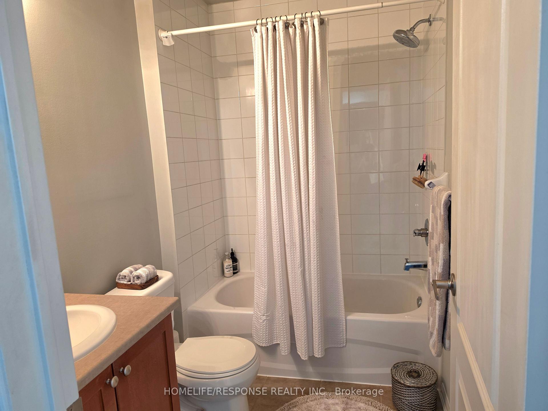 Photo 16 of Unit 5, 3175 Boxford Crescent, Mississauga, Churchill Meadows — HOMEH