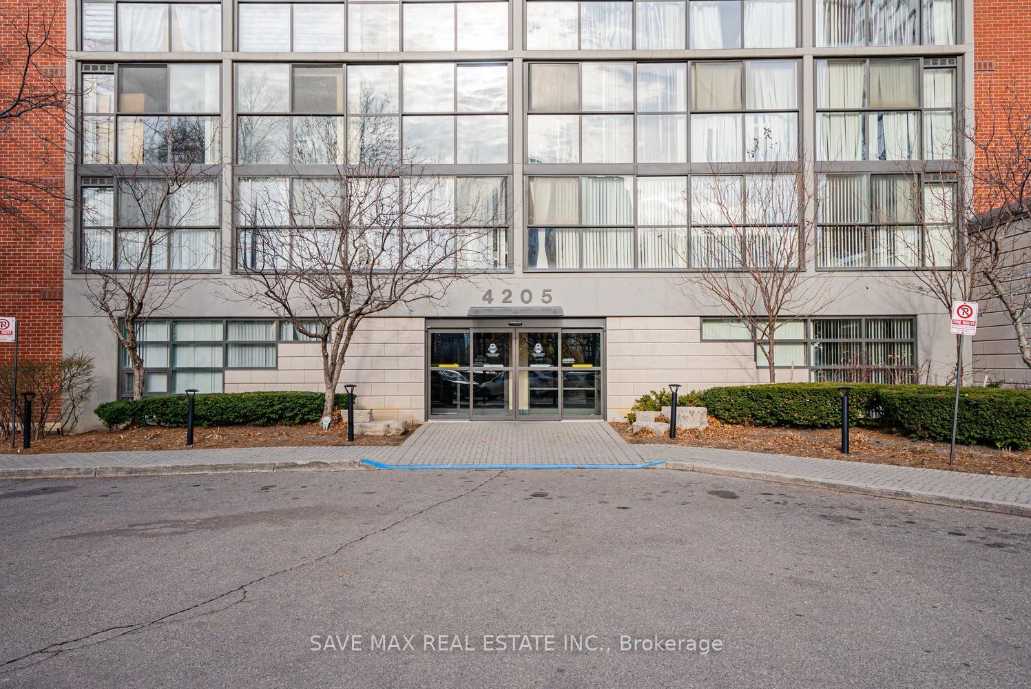Photo 8 of Unit 2105, 4205 Shipp Drive, Mississauga, City Centre — HOMEH