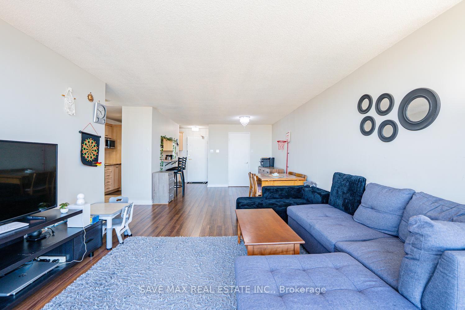 Photo 18 of Unit 2105, 4205 Shipp Drive, Mississauga, City Centre — HOMEH