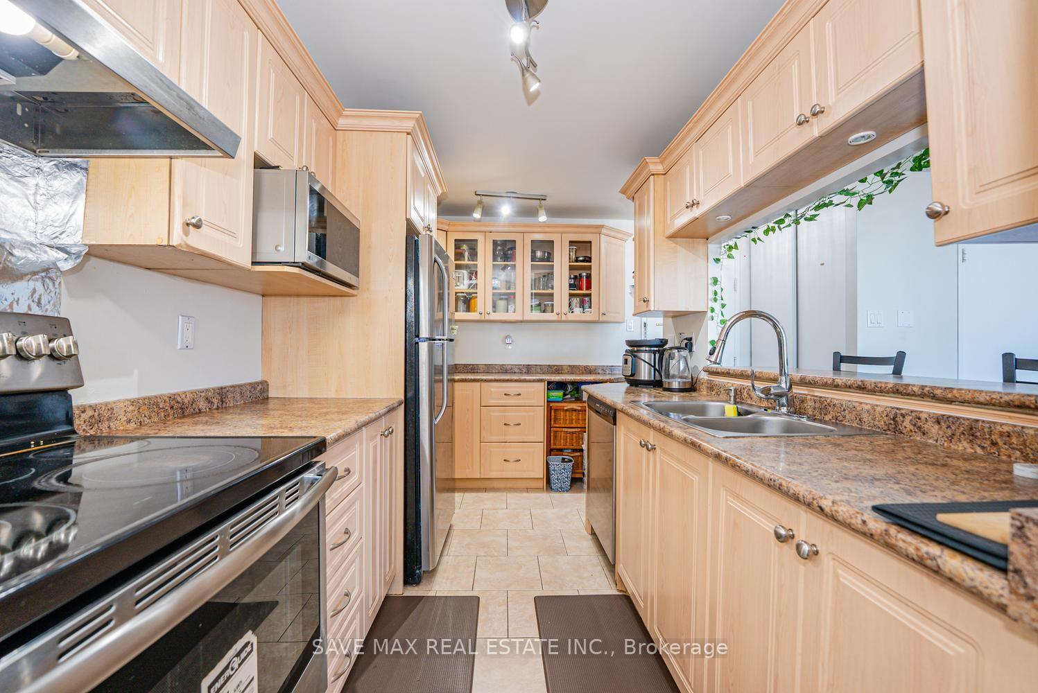 Photo 24 of Unit 2105, 4205 Shipp Drive, Mississauga, City Centre — HOMEH