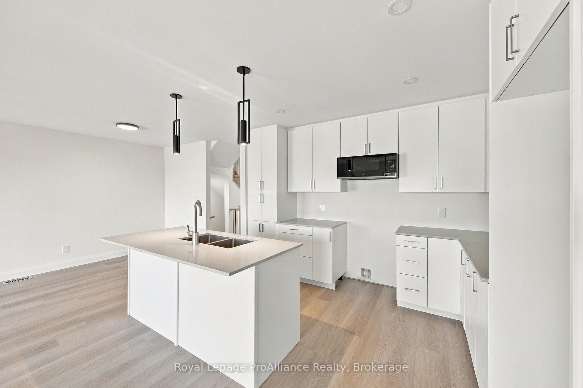 Photo 10 of 8 Ambrosia Way, Brighton — HOMEH