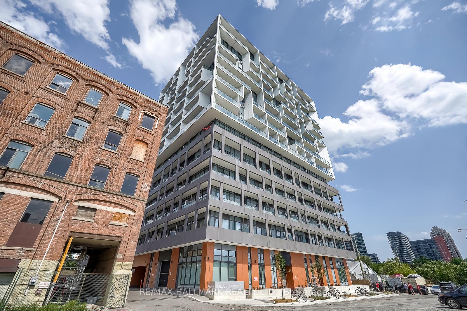 Photo 2 of Unit 421, 9 Tecumseth Street, Toronto, Niagara — HOMEH