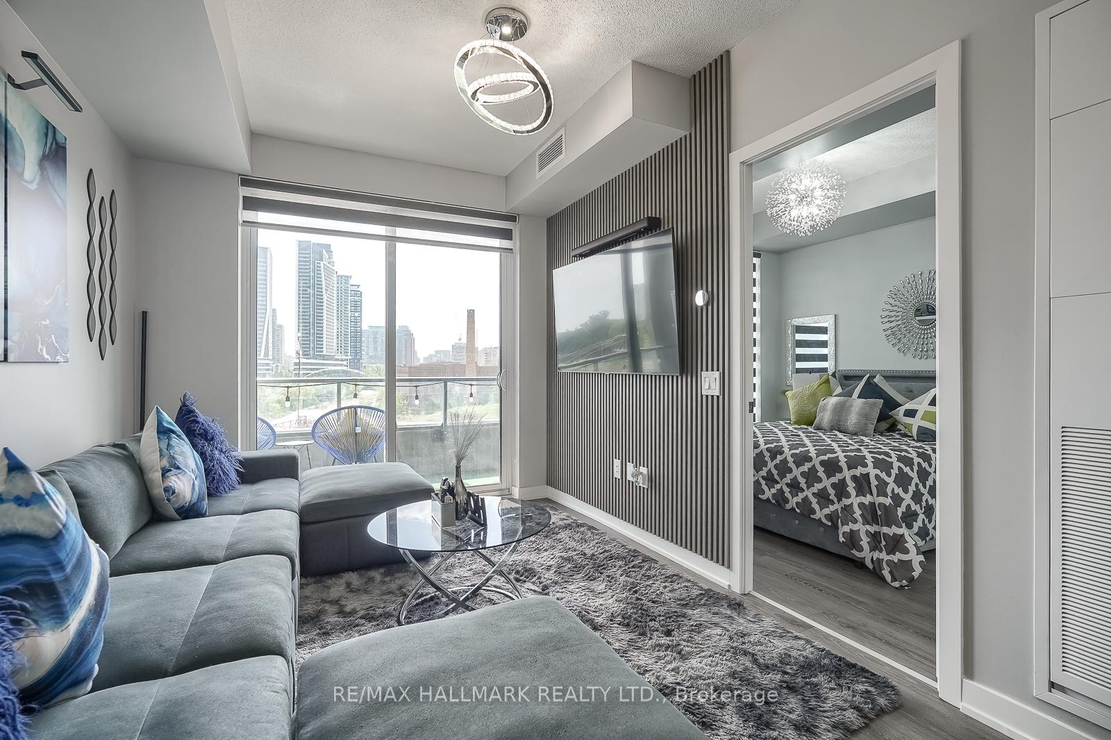 Photo 8 of Unit 421, 9 Tecumseth Street, Toronto, Niagara — HOMEH