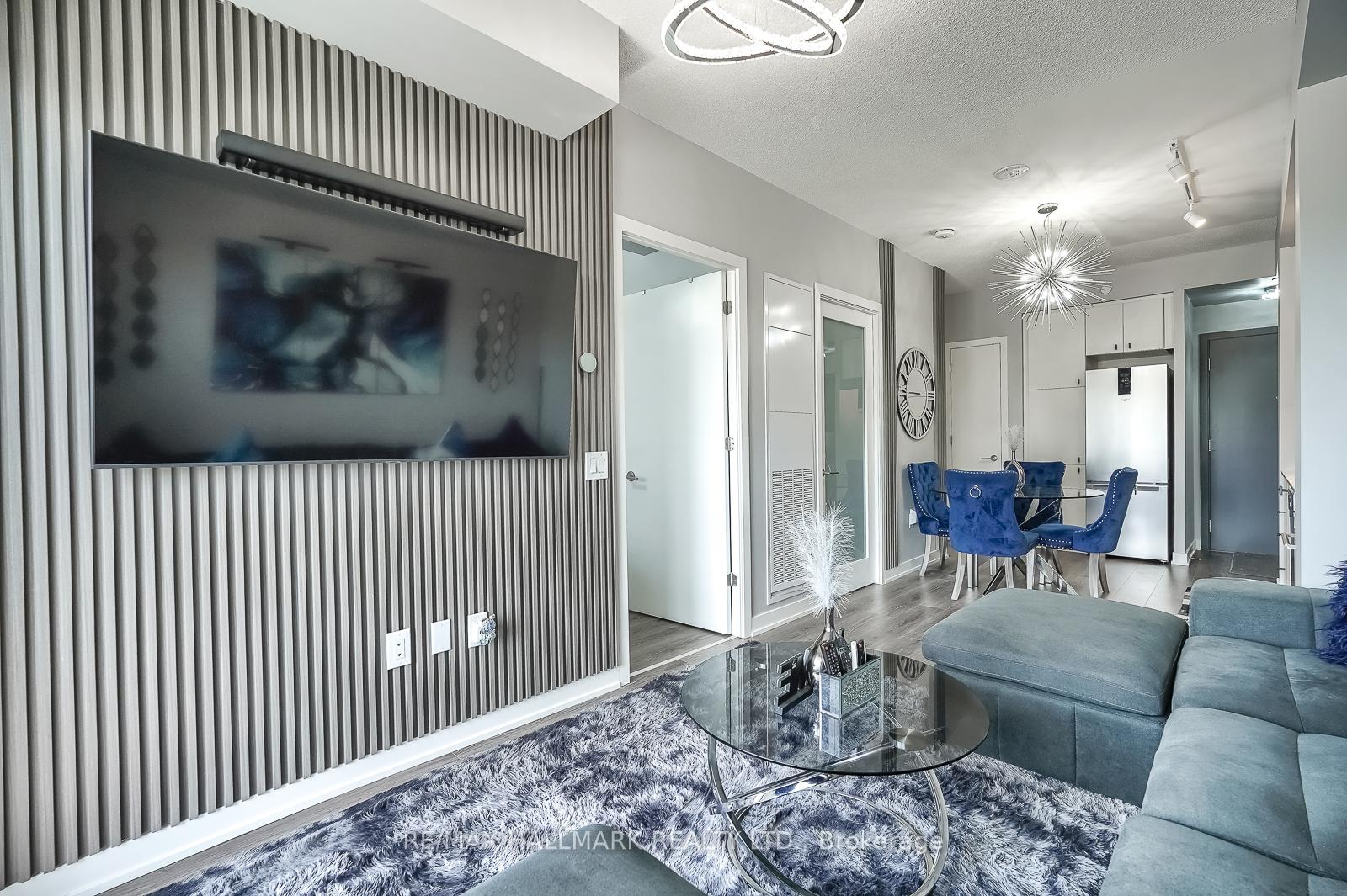 Photo 11 of Unit 421, 9 Tecumseth Street, Toronto, Niagara — HOMEH