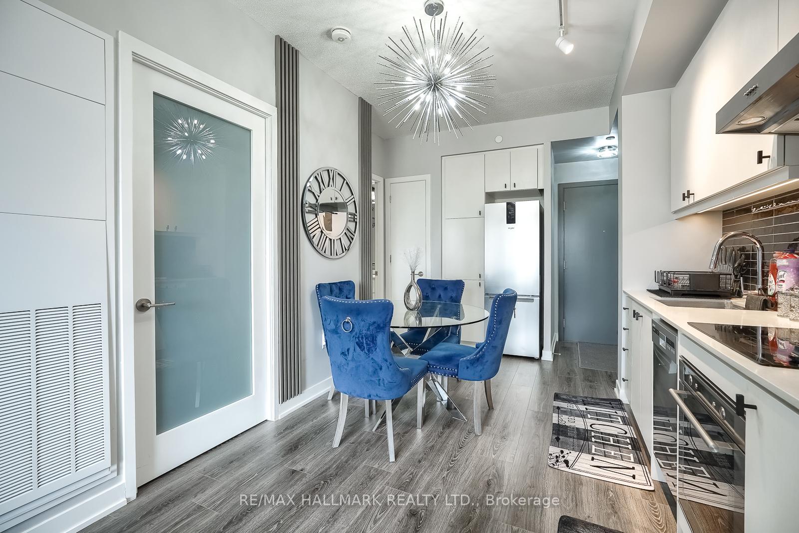 Photo 14 of Unit 421, 9 Tecumseth Street, Toronto, Niagara — HOMEH