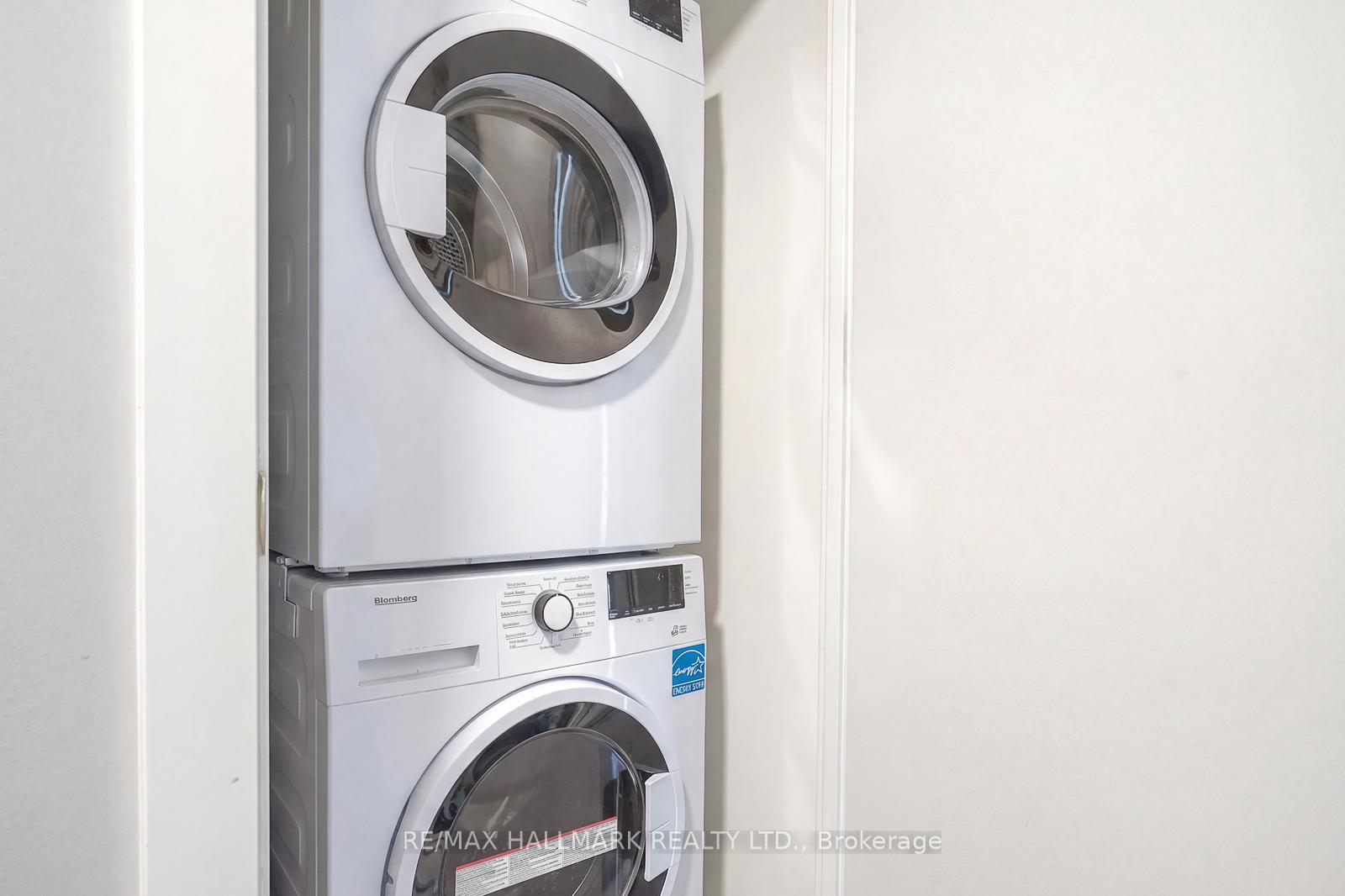 Photo 22 of Unit 421, 9 Tecumseth Street, Toronto, Niagara — HOMEH