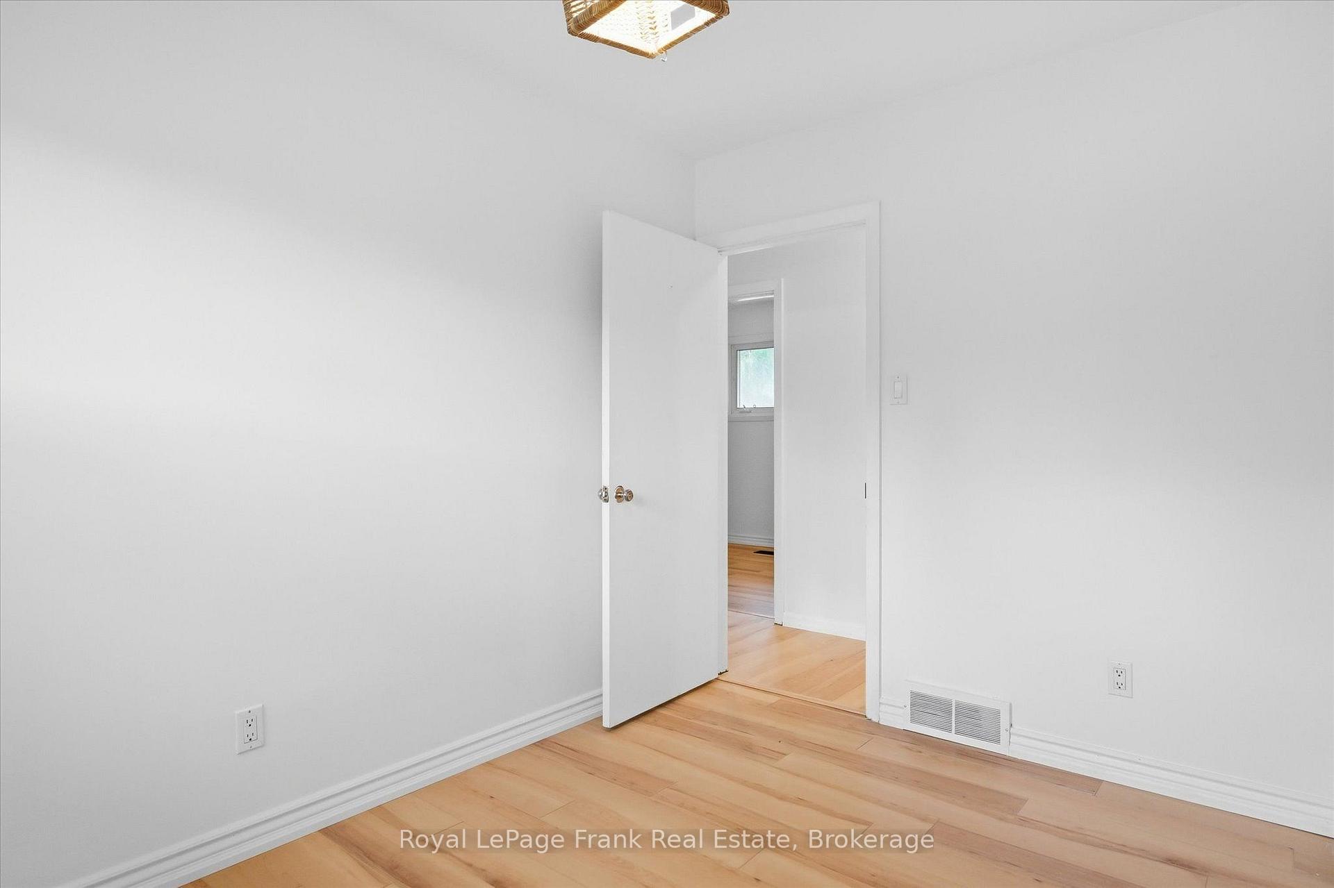 Photo 14 of 19 Daleview Avenue, Peterborough, Monaghan Ward 2 — HOMEH