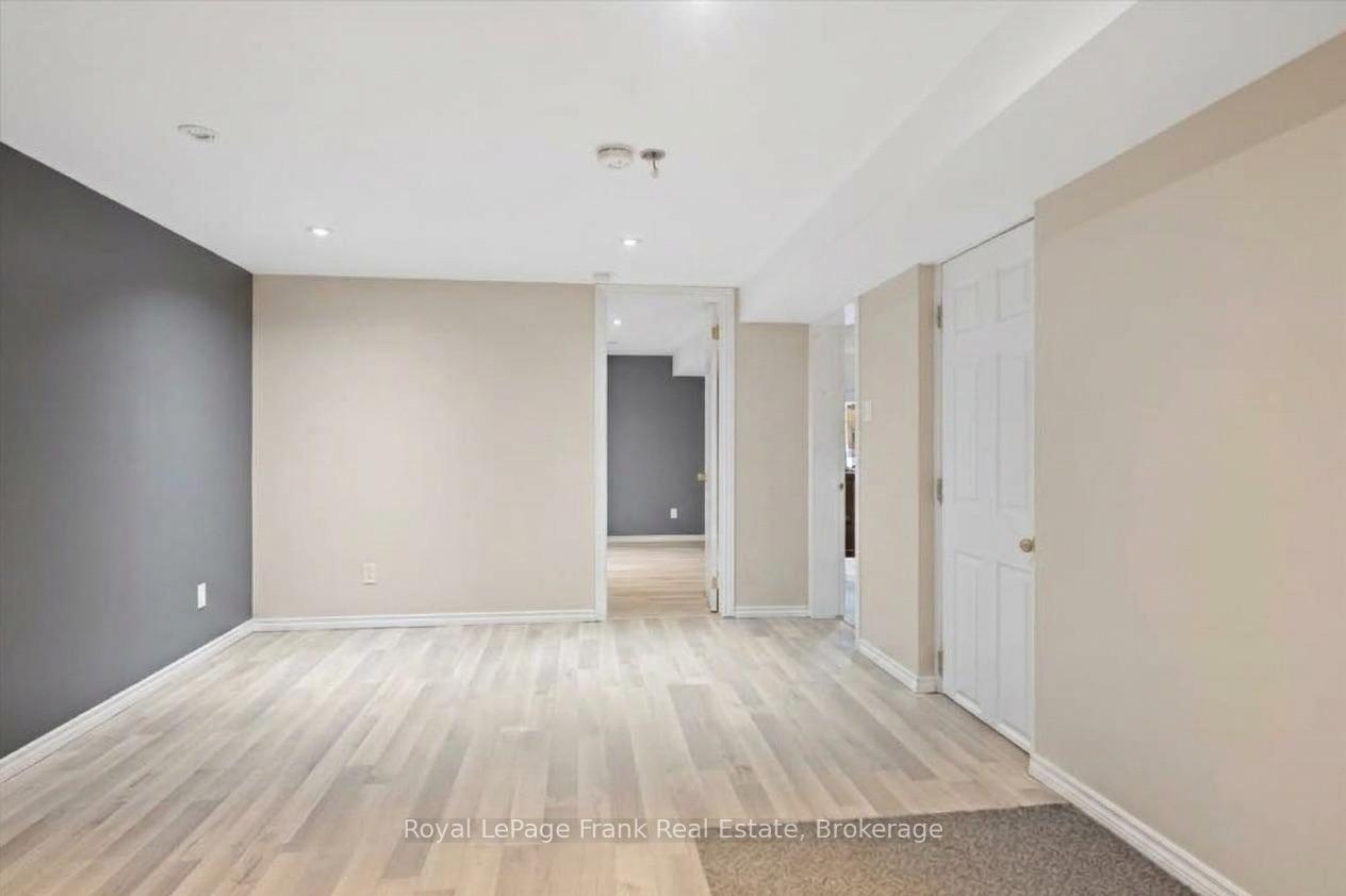 Photo 16 of 19 Daleview Avenue, Peterborough, Monaghan Ward 2 — HOMEH