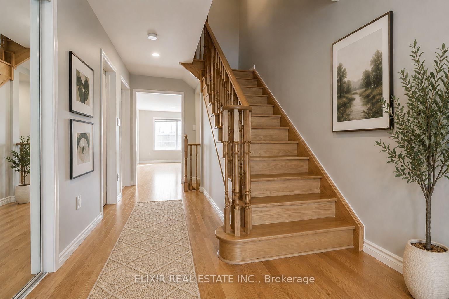 Photo 5 of 90 Delport Close, Brampton, Bram East — HOMEH
