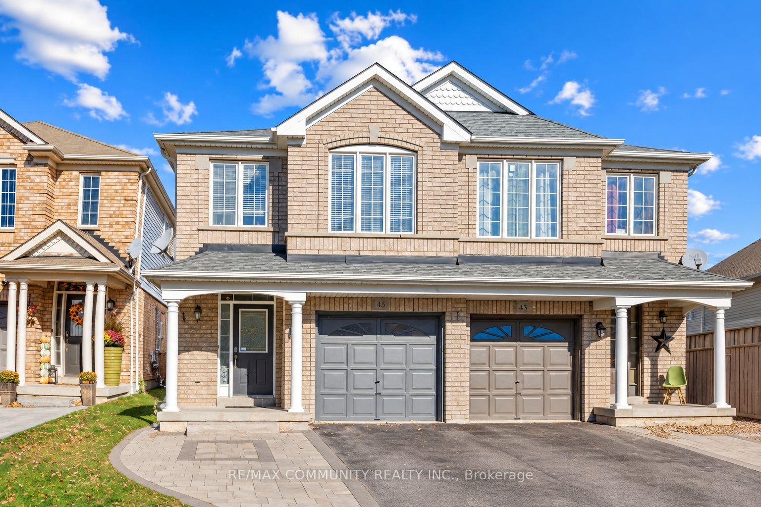 Photo 3 of 45 Tozer Crescent, Ajax, Northwest Ajax — HOMEH
