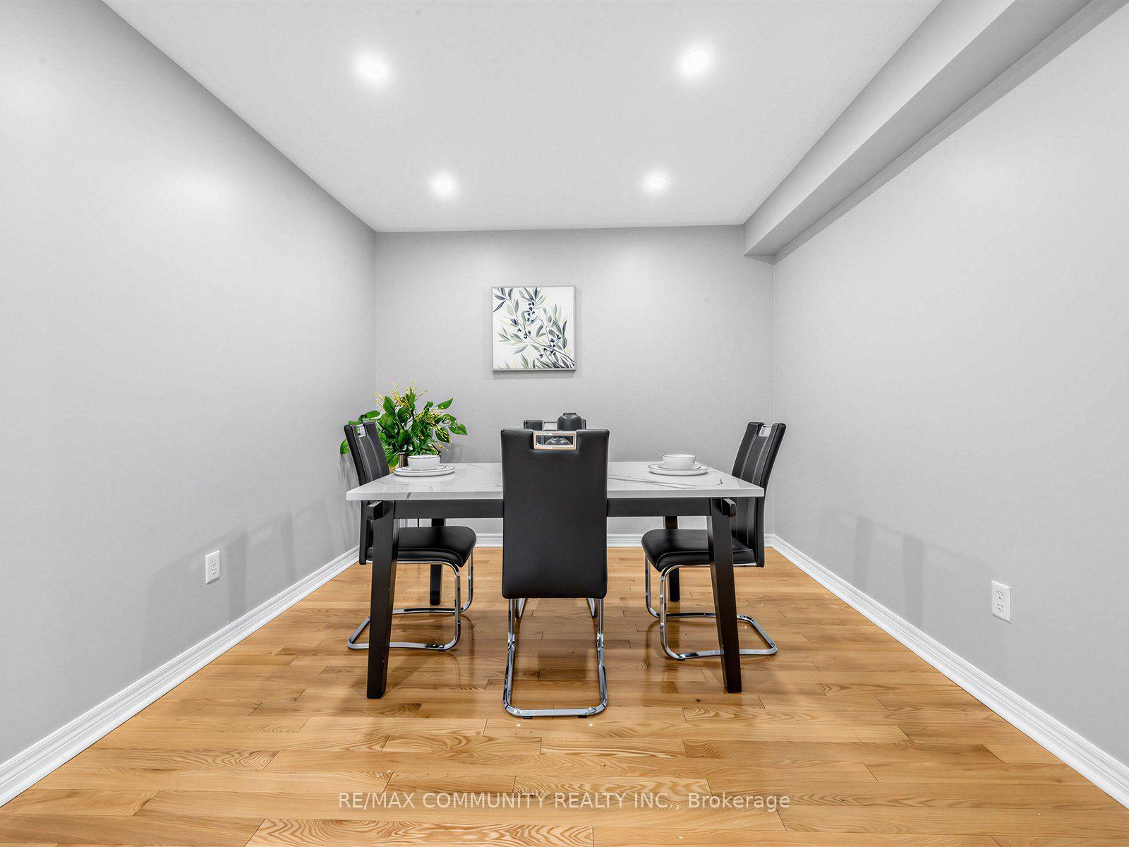Photo 9 of 45 Tozer Crescent, Ajax, Northwest Ajax — HOMEH
