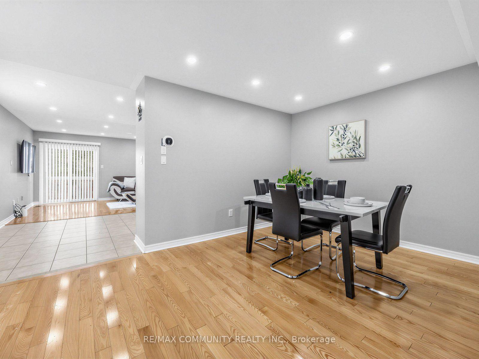 Photo 10 of 45 Tozer Crescent, Ajax, Northwest Ajax — HOMEH