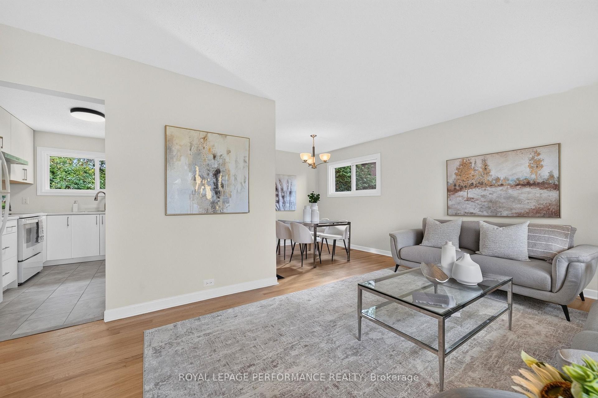 Photo 8 of 21 Millbrook Crescent, Ottawa, City View/Skyline/Fisher Heights/Parkwood Hills — HOMEH