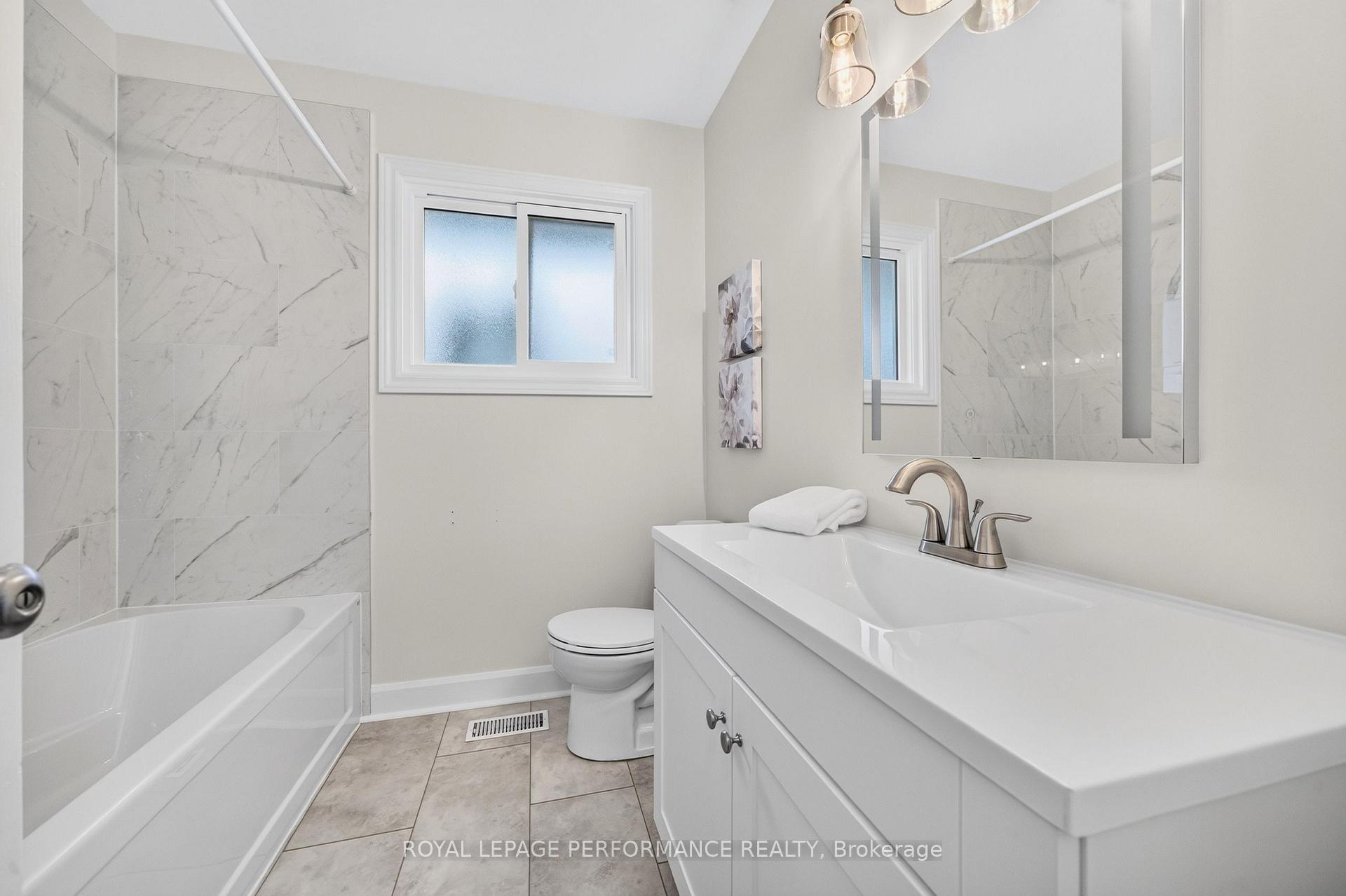 Photo 26 of 21 Millbrook Crescent, Ottawa, City View/Skyline/Fisher Heights/Parkwood Hills — HOMEH