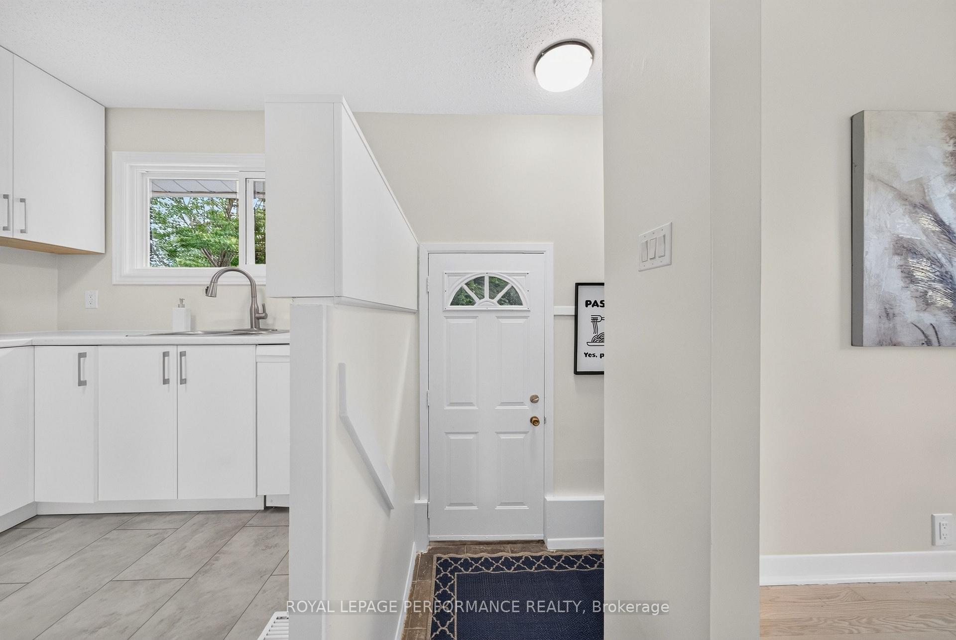 Photo 28 of 21 Millbrook Crescent, Ottawa, City View/Skyline/Fisher Heights/Parkwood Hills — HOMEH