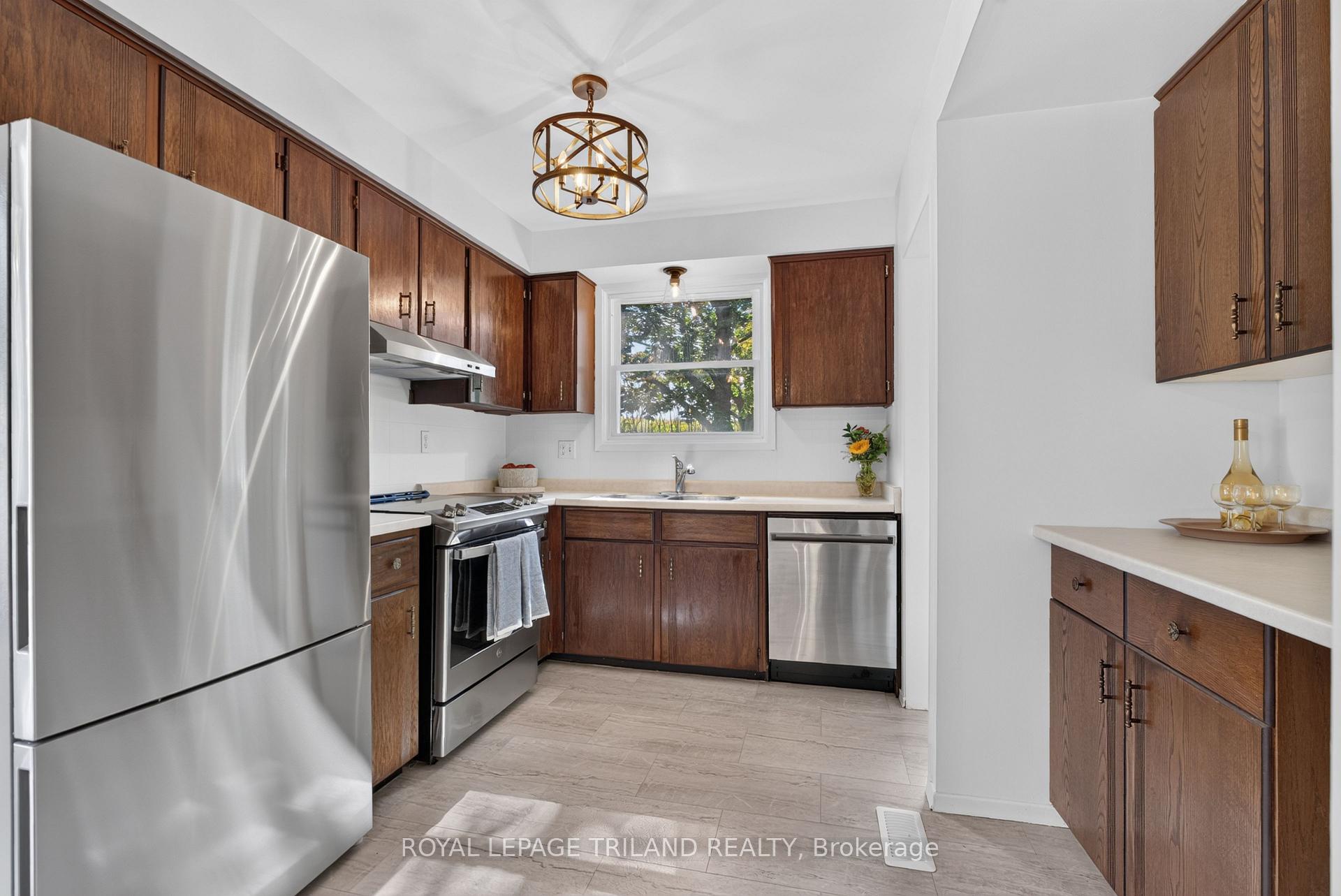 Photo 6 of 4996 Marion Street, Thames Centre, Dorchester — HOMEH