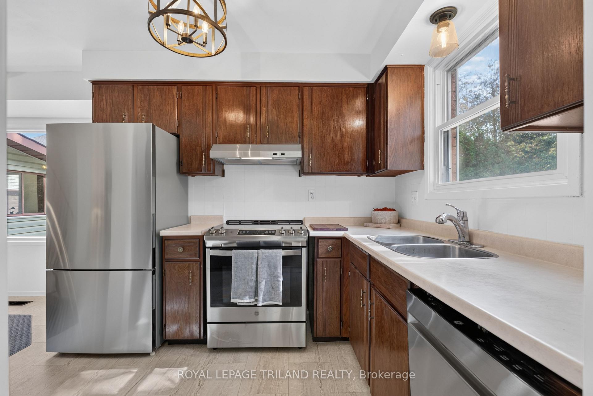 Photo 8 of 4996 Marion Street, Thames Centre, Dorchester — HOMEH
