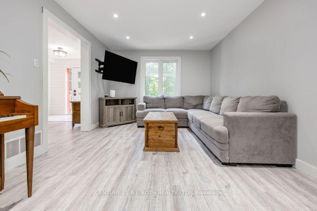 Photo 7 of 1844 Oakwood Road, Innisfil, Rural Innisfil — HOMEH