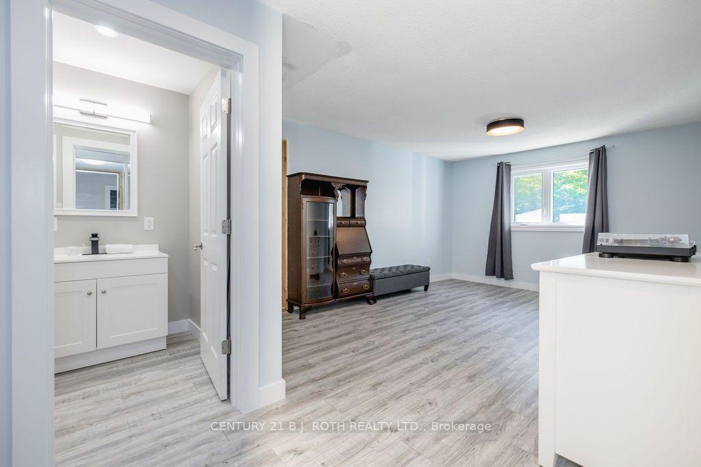 Photo 24 of 1844 Oakwood Road, Innisfil, Rural Innisfil — HOMEH