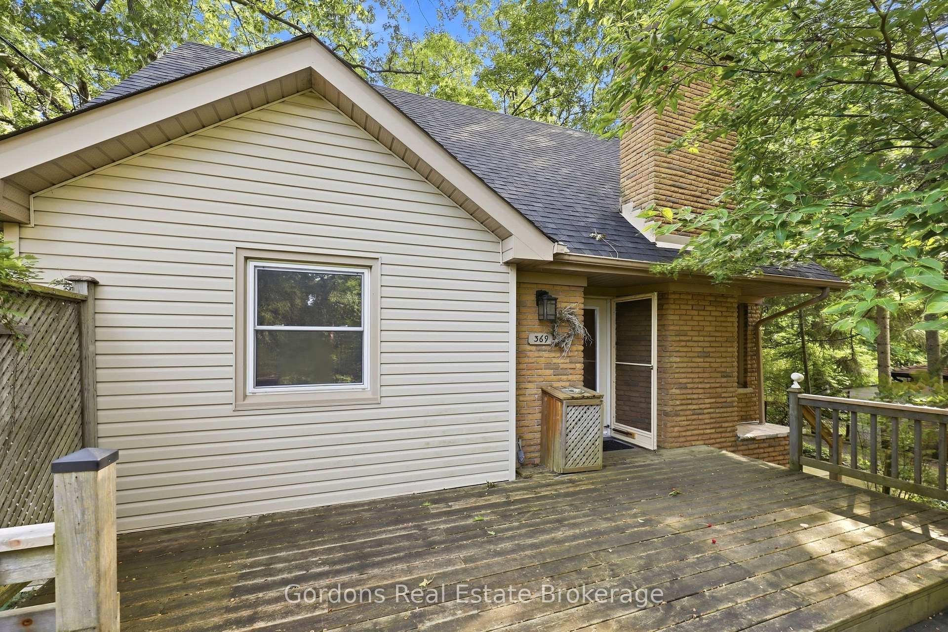 Photo 2 of 369 Hyde Park Road, London, North L — HOMEH