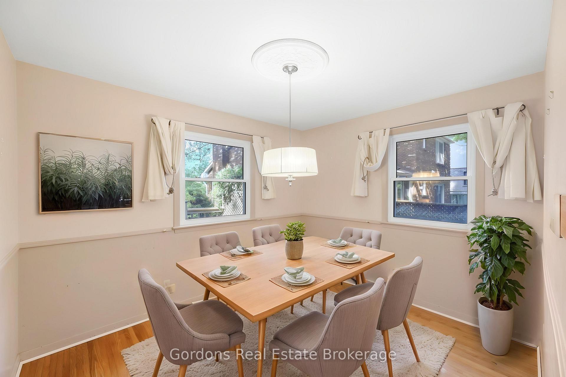 Photo 15 of 369 Hyde Park Road, London, North L — HOMEH