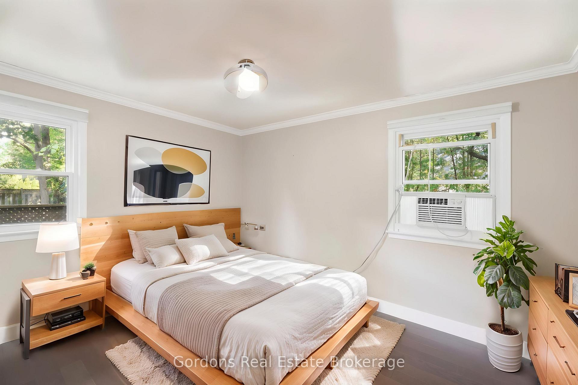 Photo 25 of 369 Hyde Park Road, London, North L — HOMEH