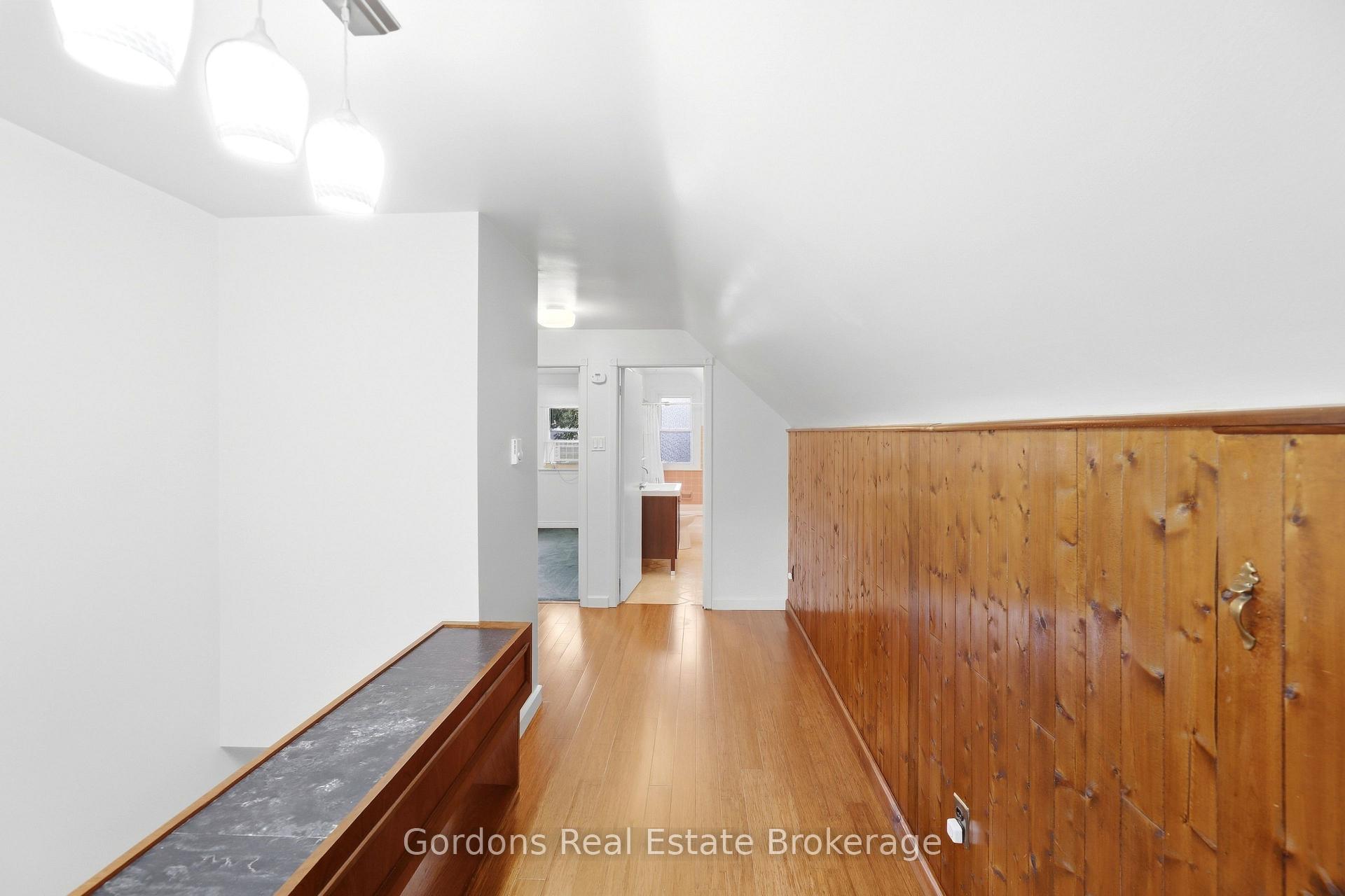 Photo 29 of 369 Hyde Park Road, London, North L — HOMEH