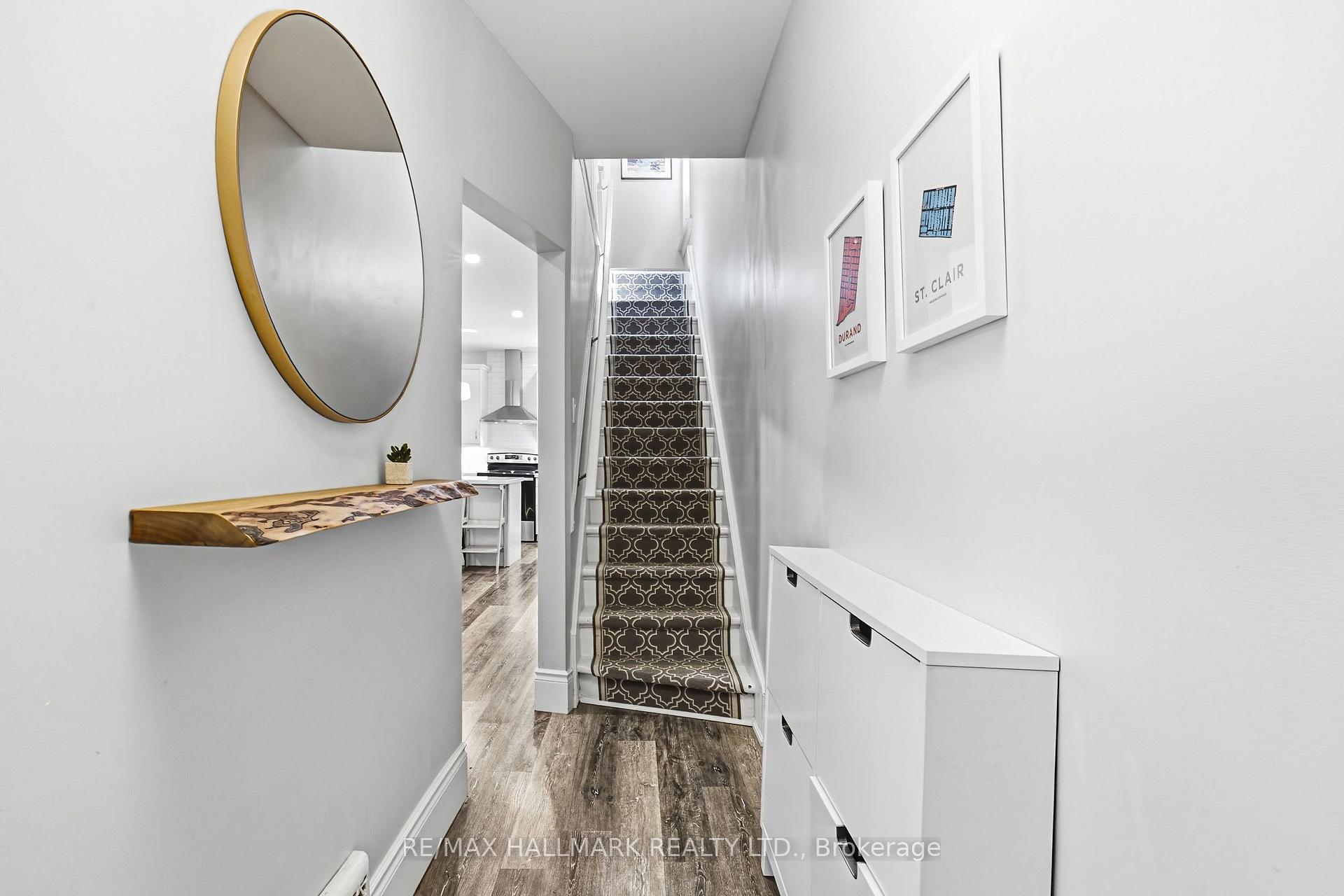Photo 5 of 30 Cumberland Avenue, Hamilton, St. Clair — HOMEH