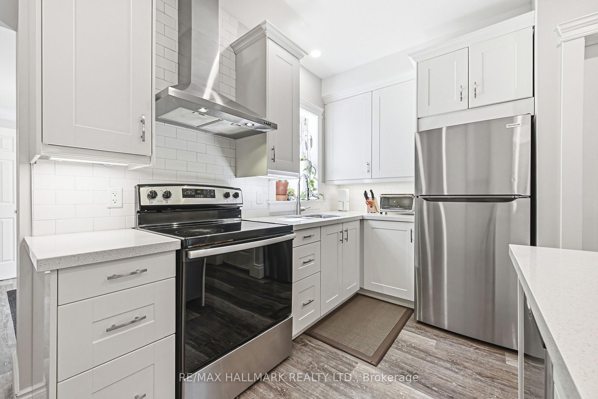 Photo 10 of 30 Cumberland Avenue, Hamilton, St. Clair — HOMEH
