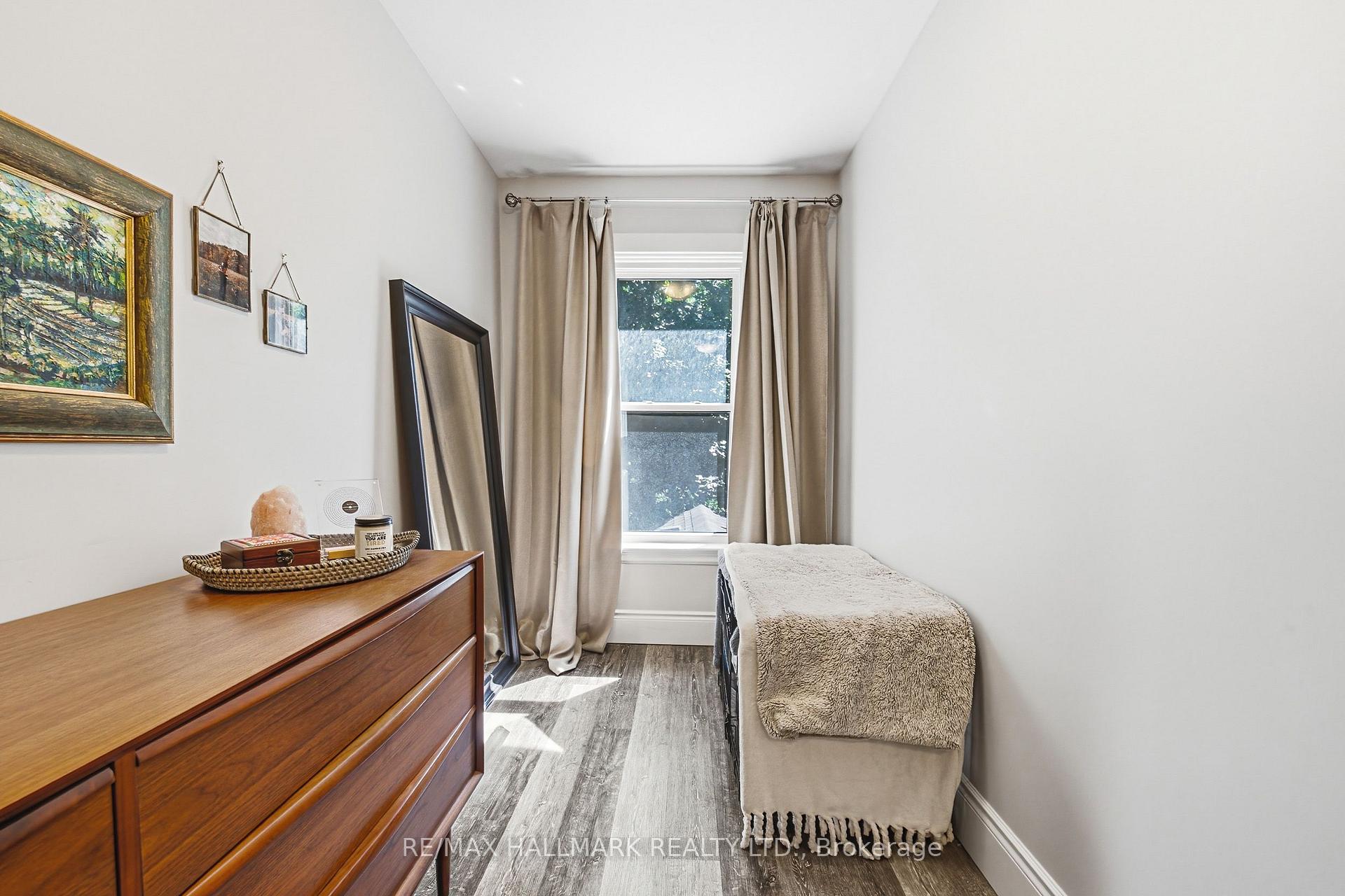 Photo 19 of 30 Cumberland Avenue, Hamilton, St. Clair — HOMEH
