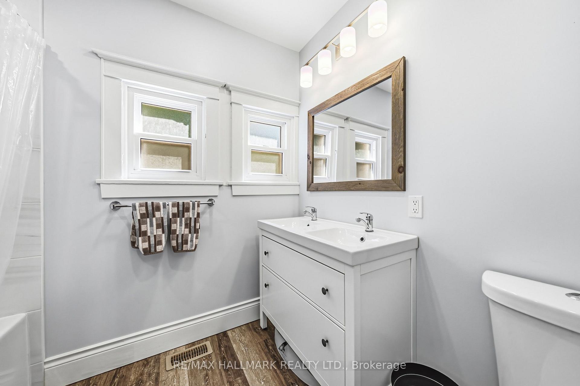 Photo 20 of 30 Cumberland Avenue, Hamilton, St. Clair — HOMEH