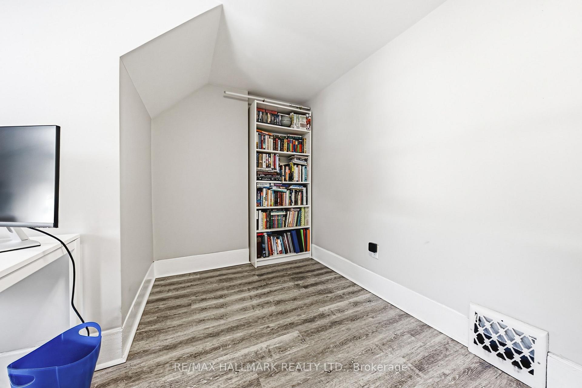 Photo 26 of 30 Cumberland Avenue, Hamilton, St. Clair — HOMEH