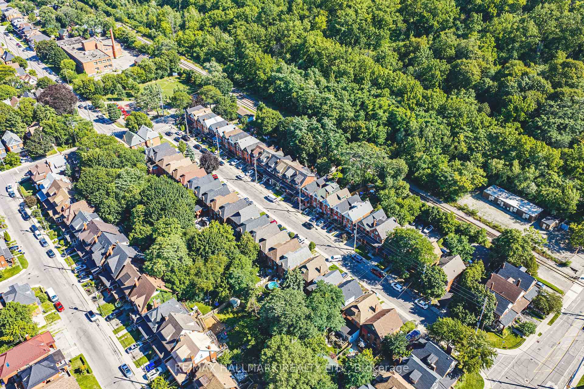 Photo 35 of 30 Cumberland Avenue, Hamilton, St. Clair — HOMEH
