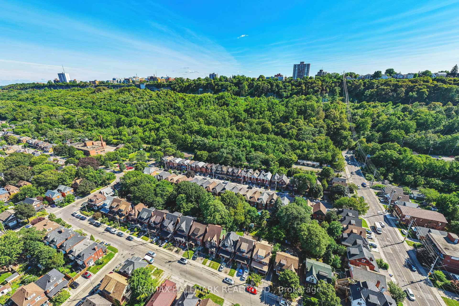 Photo 36 of 30 Cumberland Avenue, Hamilton, St. Clair — HOMEH