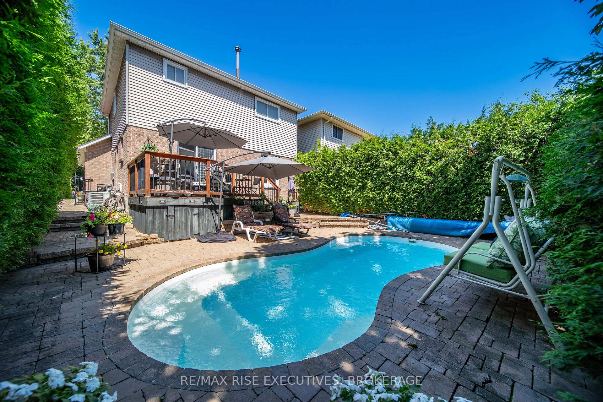 Photo 3 of 149 Grenadier Drive, Kingston, Kingston East (Incl Barret Crt) — HOMEH
