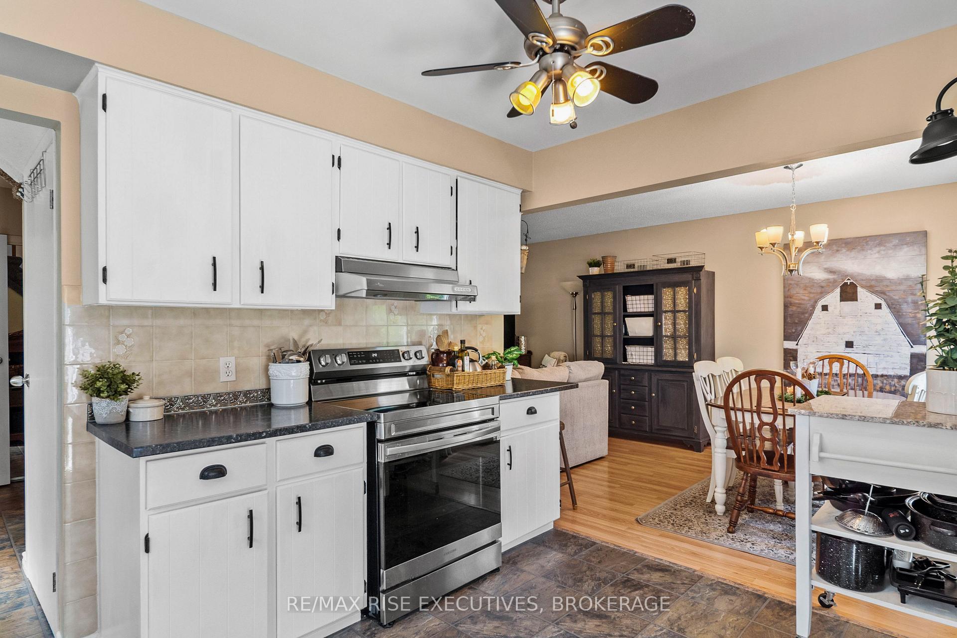 Photo 16 of 149 Grenadier Drive, Kingston, Kingston East (Incl Barret Crt) — HOMEH
