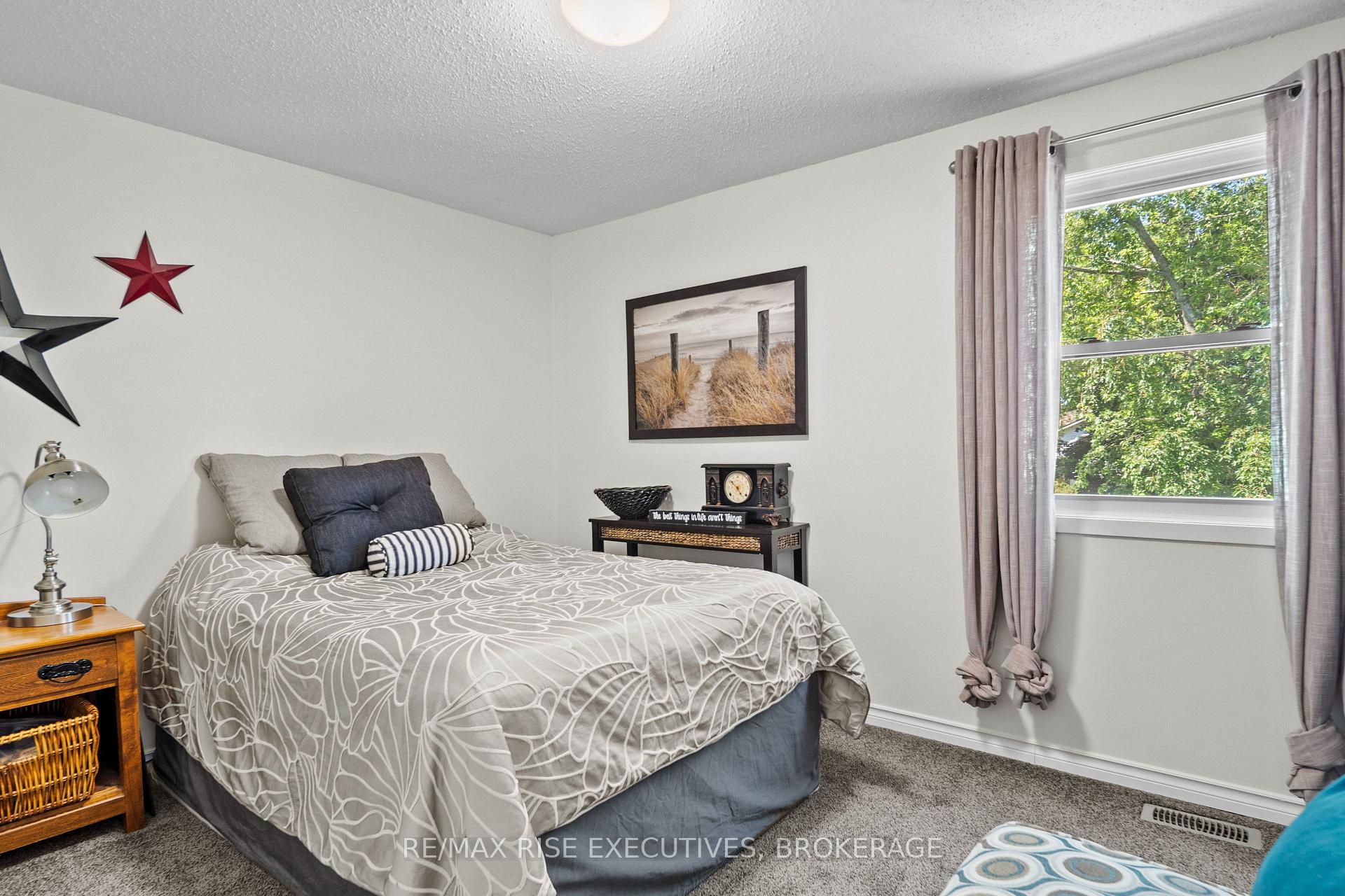 Photo 24 of 149 Grenadier Drive, Kingston, Kingston East (Incl Barret Crt) — HOMEH