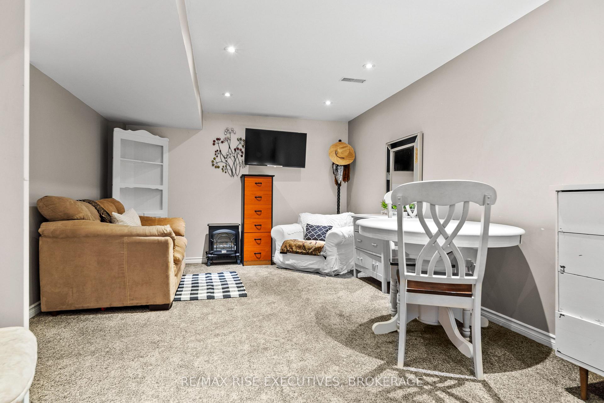 Photo 30 of 149 Grenadier Drive, Kingston, Kingston East (Incl Barret Crt) — HOMEH