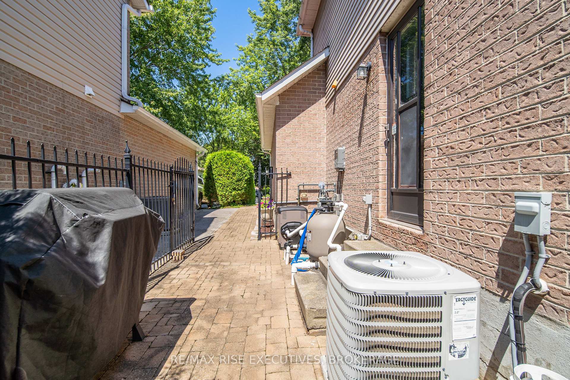 Photo 40 of 149 Grenadier Drive, Kingston, Kingston East (Incl Barret Crt) — HOMEH