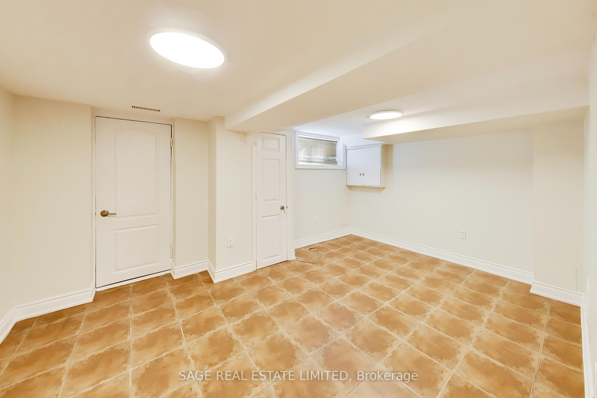 Photo 18 of Unit Main, 32 Castleton Avenue, Toronto, Rockcliffe-Smythe — HOMEH