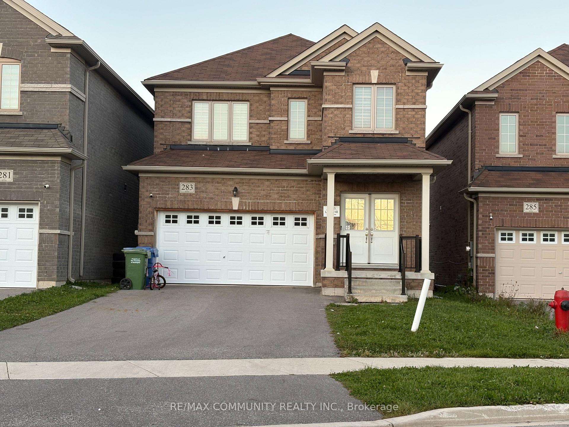 Photo 2 of 283 Ridley Crescent, Southgate — HOMEH