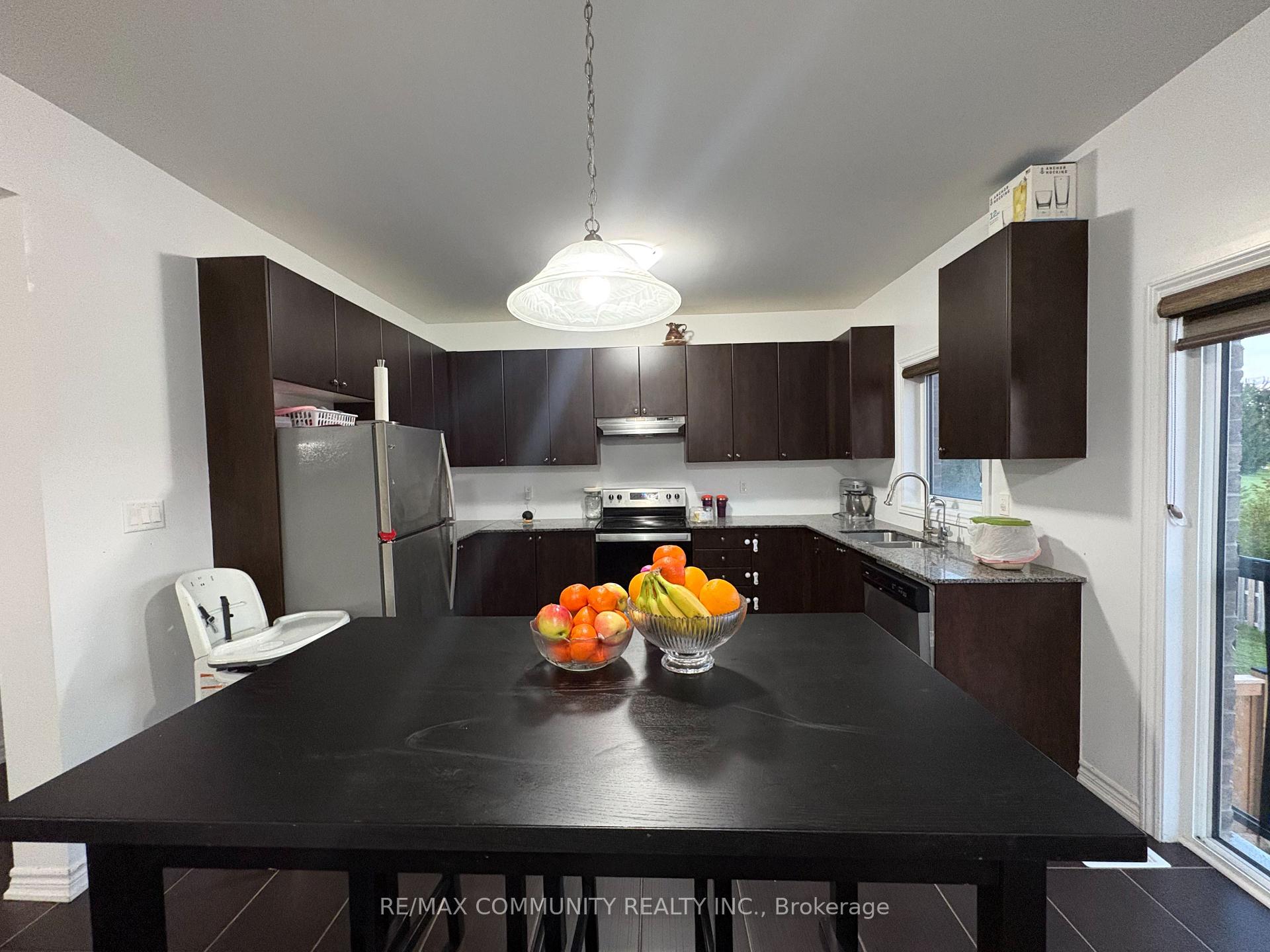 Photo 4 of 283 Ridley Crescent, Southgate — HOMEH