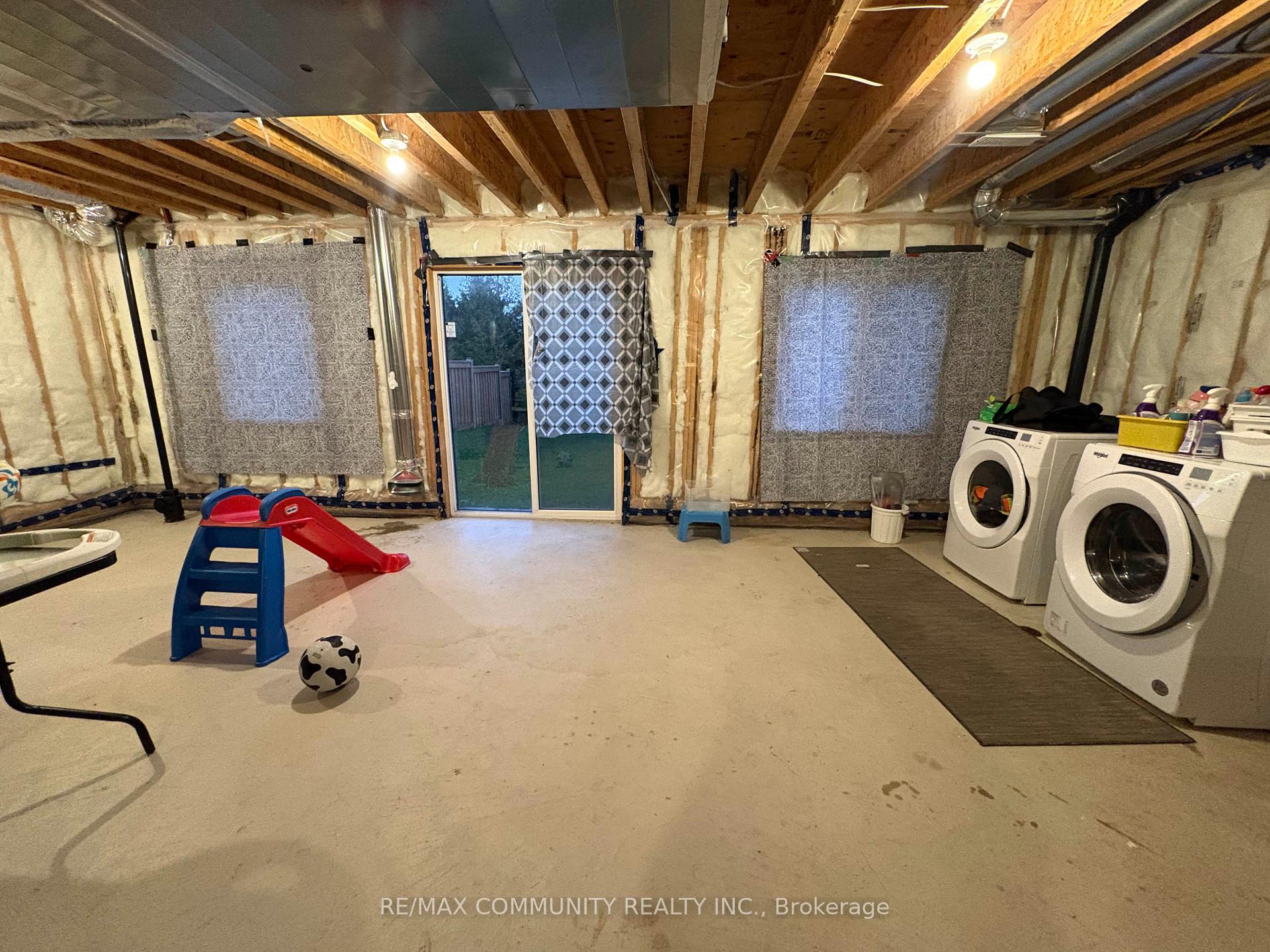 Photo 17 of 283 Ridley Crescent, Southgate — HOMEH