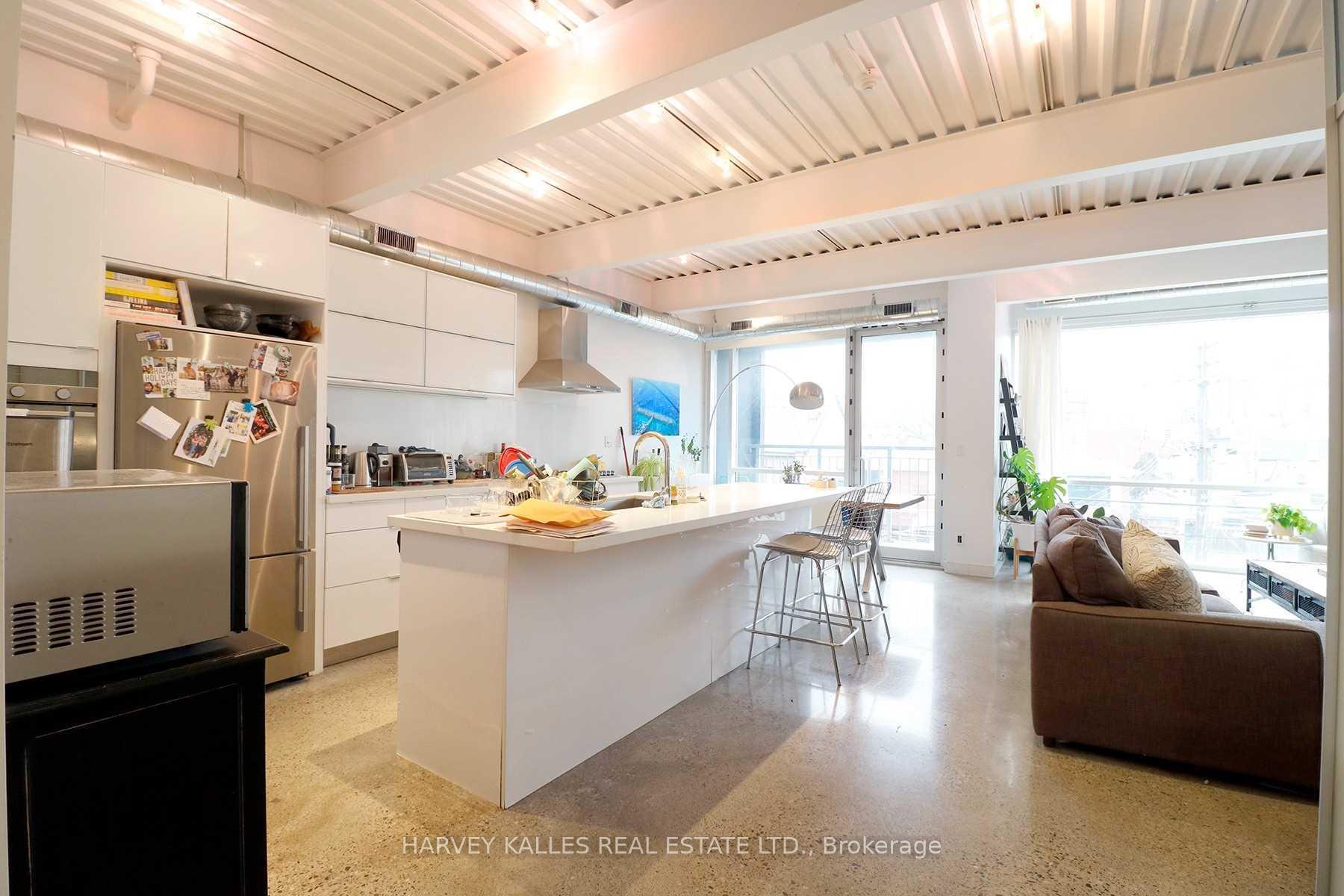 Photo of Unit PH3A, 214 Bathurst Street