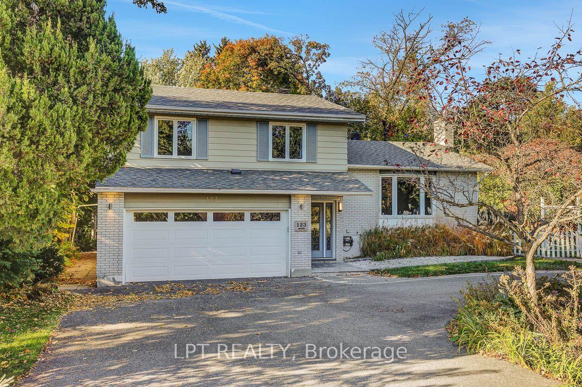 Photo 2 of 123 Dorothea Drive, Ottawa, Mooneys Bay/Revelstoke — HOMEH