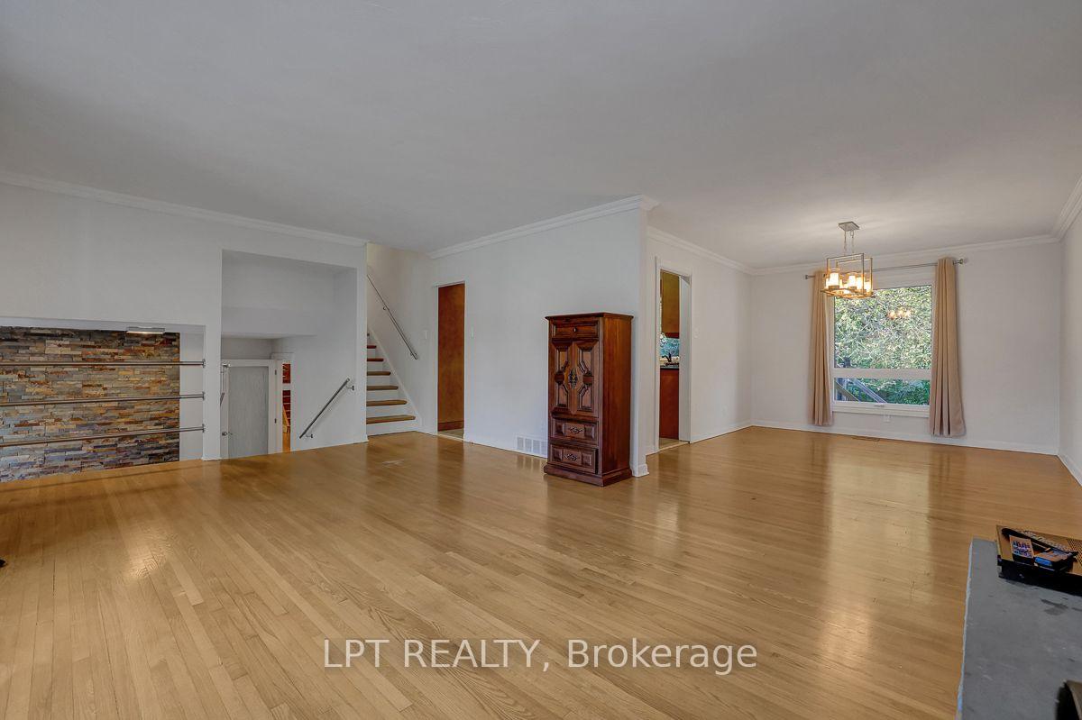 Photo 8 of 123 Dorothea Drive, Ottawa, Mooneys Bay/Revelstoke — HOMEH