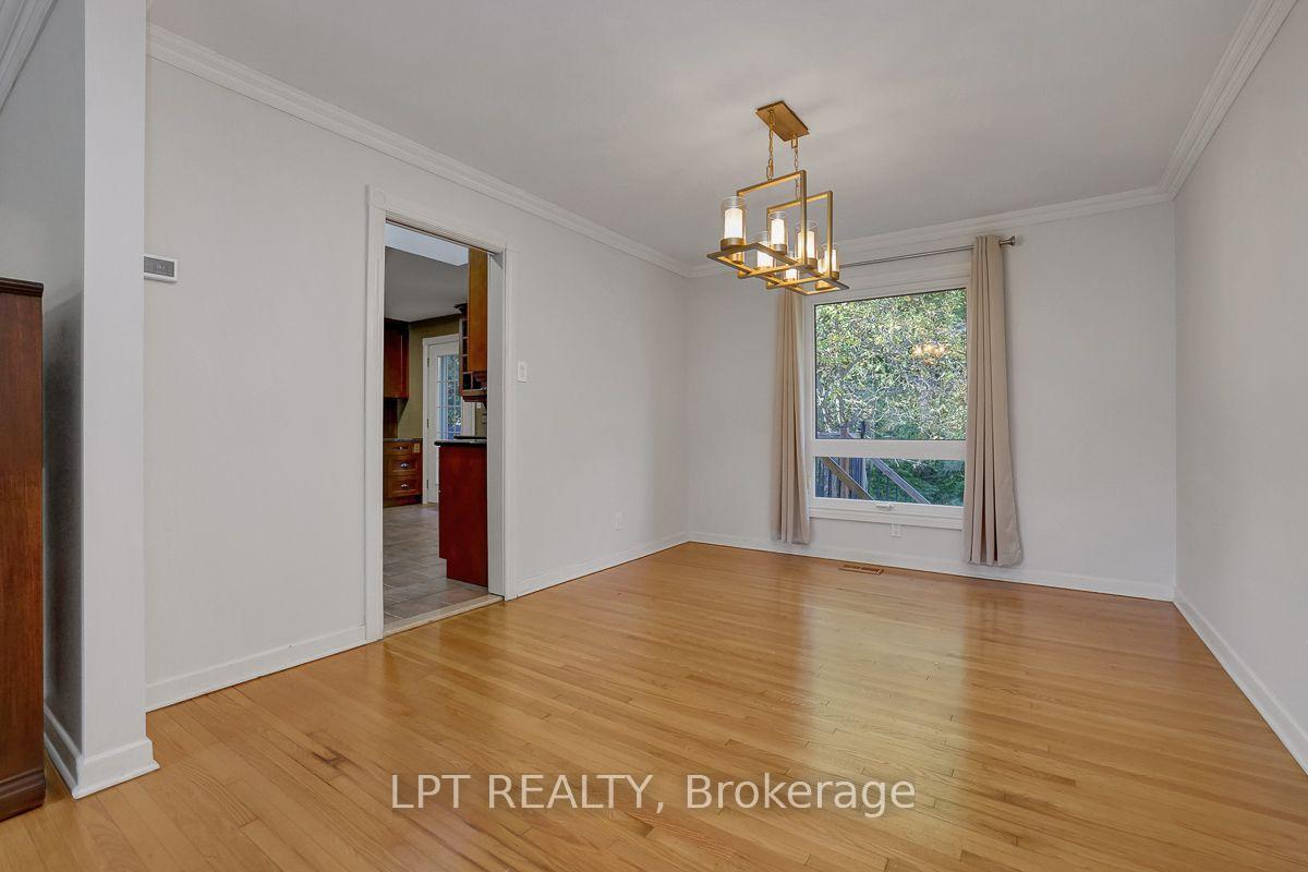 Photo 10 of 123 Dorothea Drive, Ottawa, Mooneys Bay/Revelstoke — HOMEH
