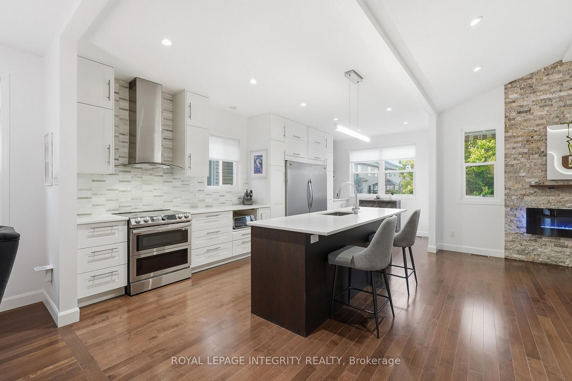 Photo 8 of 443 Landswood Way, Ottawa, Stittsville (South) — HOMEH