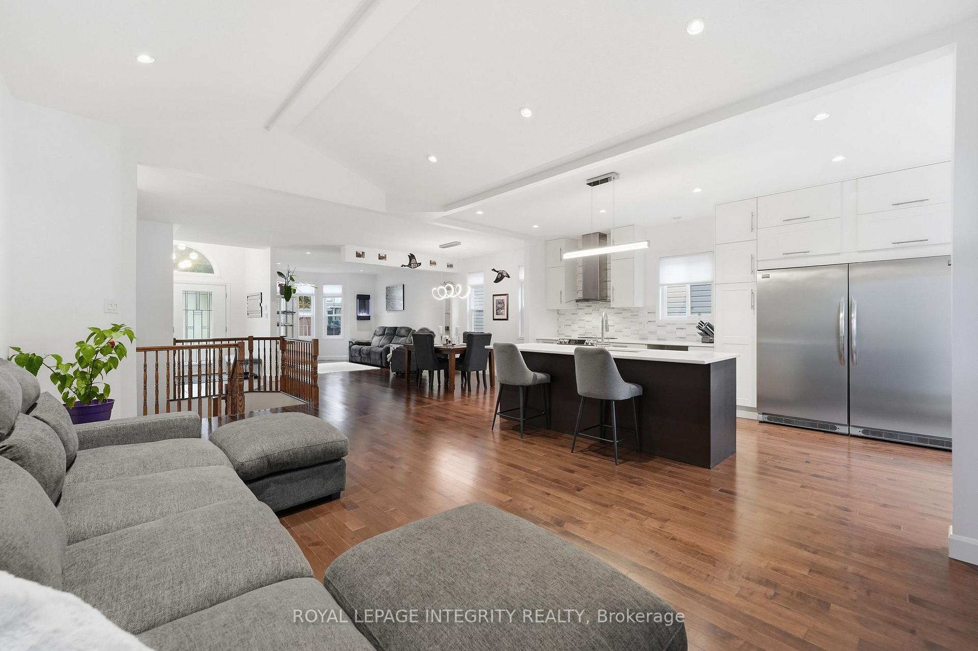 Photo 12 of 443 Landswood Way, Ottawa, Stittsville (South) — HOMEH